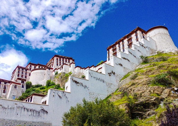 6 Days Lhasa and Ganden Monastery Bike Tour