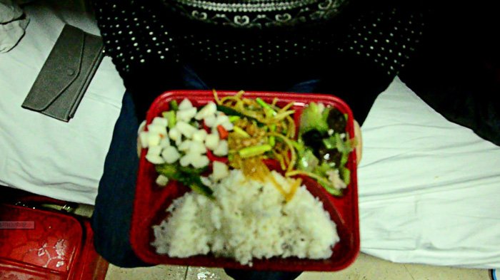 Tibet train food dining
